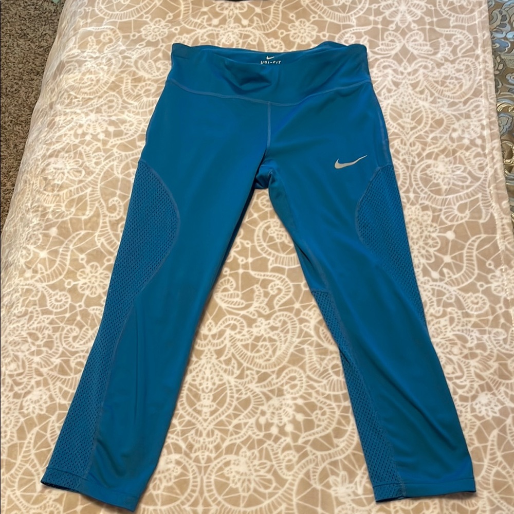Nike Vibrant Blue Workout Leggings